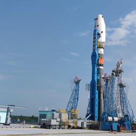 Вывоз ракеты «Союз-2.1б» с автоматической станцией «Луна-25» на стартовый комплекс космодрома Восточный. Фото Космического центра «Восточный» (ЦЭНКИ)