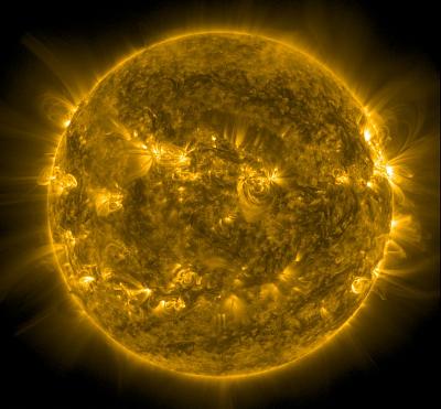 Солнце в сентябре 2023 г. Фотография короны Солнца получена 12.09.2023 в 08:26 в линии железа FeIX 171 Å инструментом AIA на борту спутника SDO (NASA). Фото: SDO, NASA