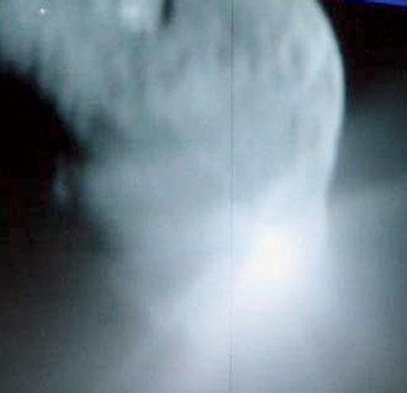 Момент соударения устройства Smart Impactor с кометой Темпель 1 в миссии Deep Impact. © NASA/JPL