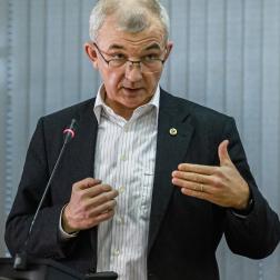 М.Р. Гильфанов. Фото (с) Т. Жаркова, ИКИ РАН