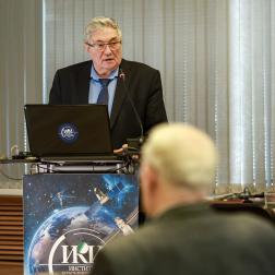 Доклад академика Льва Зеленого. Конференция "Физика плазмы в Солнечной системе" 2023 г. Изображение: Т. Жаркова, ИКИ РАН