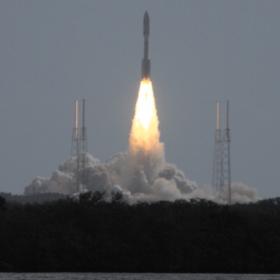 Запуск 26 ноября 2011 г. ракеты-носителя Atlas V 541 с мыса Канавералл (США) с блоком аппаратов проекта NASA «Марсианская научная лаборатория»