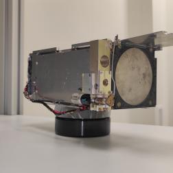 Телескоп СОЛ до монтажа в наноспутник НОРБИ-2 6U. Фотография Лаборатории солнечной астрономии ИКИ РАН и ИСЗФ СО РАН