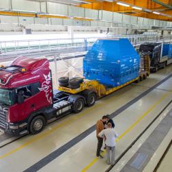 Доставка автоматической станции «Луна-25» на космодром Восточный. Фото Космического центра «Восточный» (ЦЭНКИ)