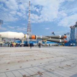 Вывоз ракеты «Союз-2.1б» с автоматической станцией «Луна-25» на стартовый комплекс космодрома Восточный. Фото Космического центра «Восточный» (ЦЭНКИ)