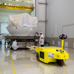 Заправка разгонного блока «Фрегат» для запуска автоматической станции «Луна-25» на космодроме Восточный. Фото Космического центра «Восточный» (ЦЭНКИ)