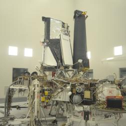 Фотографии КА «Спектр-РГ» и/или его элементов, сделанные в разное время НПО Лавочкина. Фото Роскосмос/DLR/СРГ/НПО Лавочкина