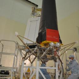 Фотографии КА «Спектр-РГ» и/или его элементов, сделанные в разное время НПО Лавочкина. Фото Роскосмос/DLR/СРГ/НПО Лавочкина