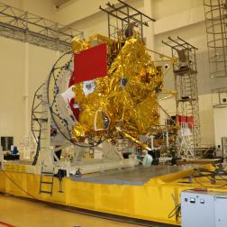 Фотографии КА «Спектр-РГ» и/или его элементов, сделанные в разное время НПО Лавочкина. Фото Роскосмос/DLR/СРГ/НПО Лавочкина