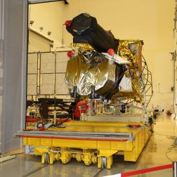 Фотографии КА «Спектр-РГ» и/или его элементов, сделанные в разное время НПО Лавочкина. Фото Роскосмос/DLR/СРГ/НПО Лавочкина