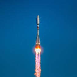 Пуск ракеты-носителя «Союз-2.1б» с разгонным блоком «Фрегат», космическими аппаратами «Ионосфера-М» № 1 и № 2 и 53 попутными малыми космическими аппаратами 5 ноября 2024 в 02:18:40 с космодрома Восточный. Фотография ГК «Роскосмос»