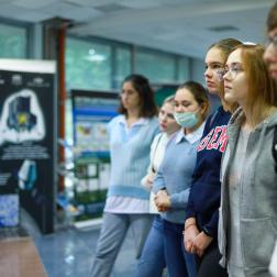 Экскурсия в ИКИ РАН 17.09.2021. Фотография Т. Жаркова, ИКИ РАН, 2021