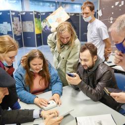 Участники квеста «Космический рейс» в ИКИ РАН. Фото АНО «Космический рейс»