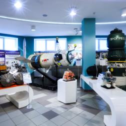 Выставка «Человек и космос: открытия и достижения» в Алтайском государственном мемориальном музее Г. С. Титова (Полковниково, Алтайский край), 2025 г. Фото: Т. Д. Жаркова, ИКИ РАН