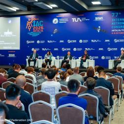Пленарная сессия «Лунная космическая наука: приоритеты, планы, перспективы сотрудничества» (GNF Lunar Space Science: priorities, plans, cooperation perspectives). Международный астронавтический конгресс 2026. Фотография: International Astronautical Federation (IAF)
