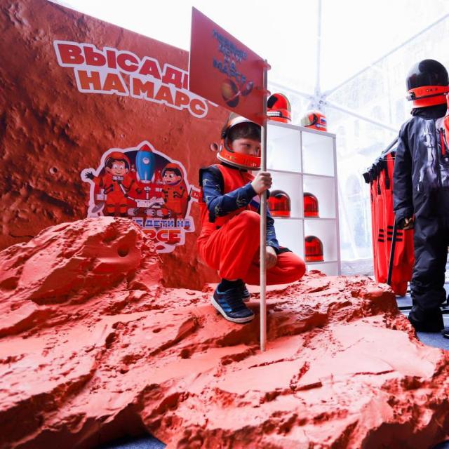 Выставка «Первые дети на Марсе», Сочи, 2021 год.