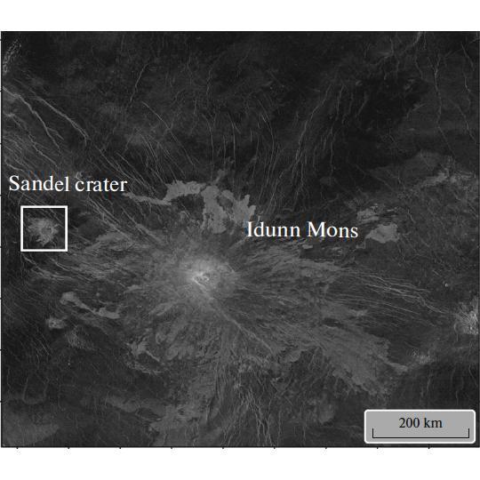Слева: положение области ИРадиолокационное изображение горы Идунн, полученное КА «Магеллан» (NASA). Изображение из статьи D’Incecco et al., 2021