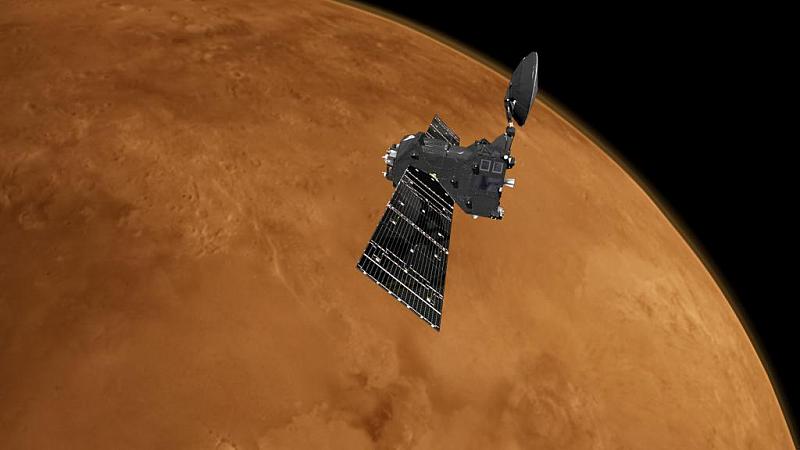 Аппарат TGO у Марса (c) ESA/ATG medialab
