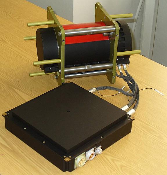 Однокоординатный сканер для прибора МСУ-ГС-ВО космического аппарата «Арктика-М» (с) СКБ КП ИКИ РАН