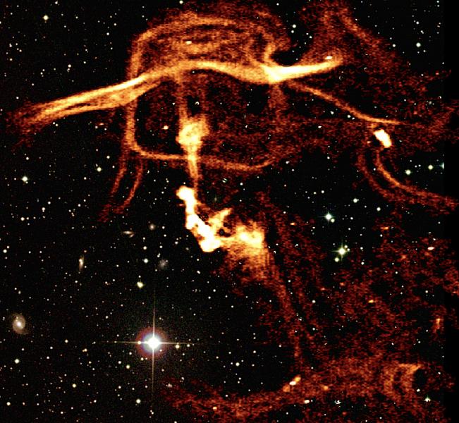 Изображения группы галактик NEST200047 в радиодиапазоне по данным LOFAR